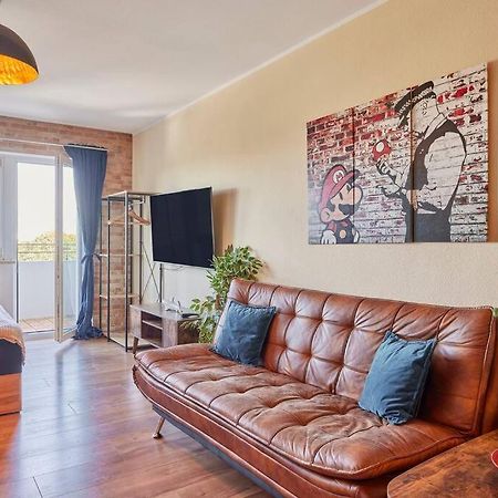 Ferienwohnung *Neues Loft*- Nahe Frankfurter Flughafen + Bahnhof Neu-Isenburg Exterior foto